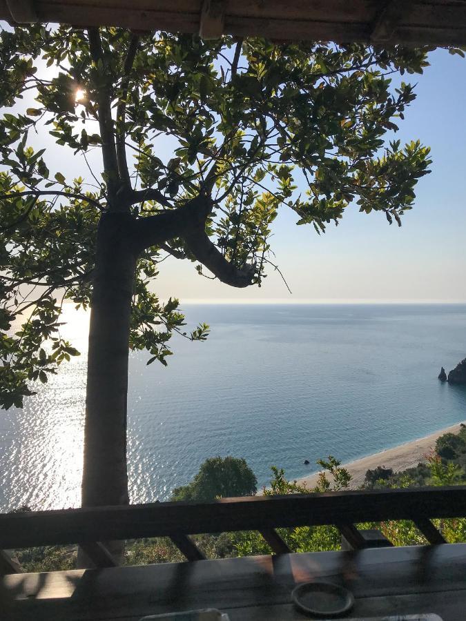 Вилла Balcony On The Rocks Agioi Saranta Экстерьер фото