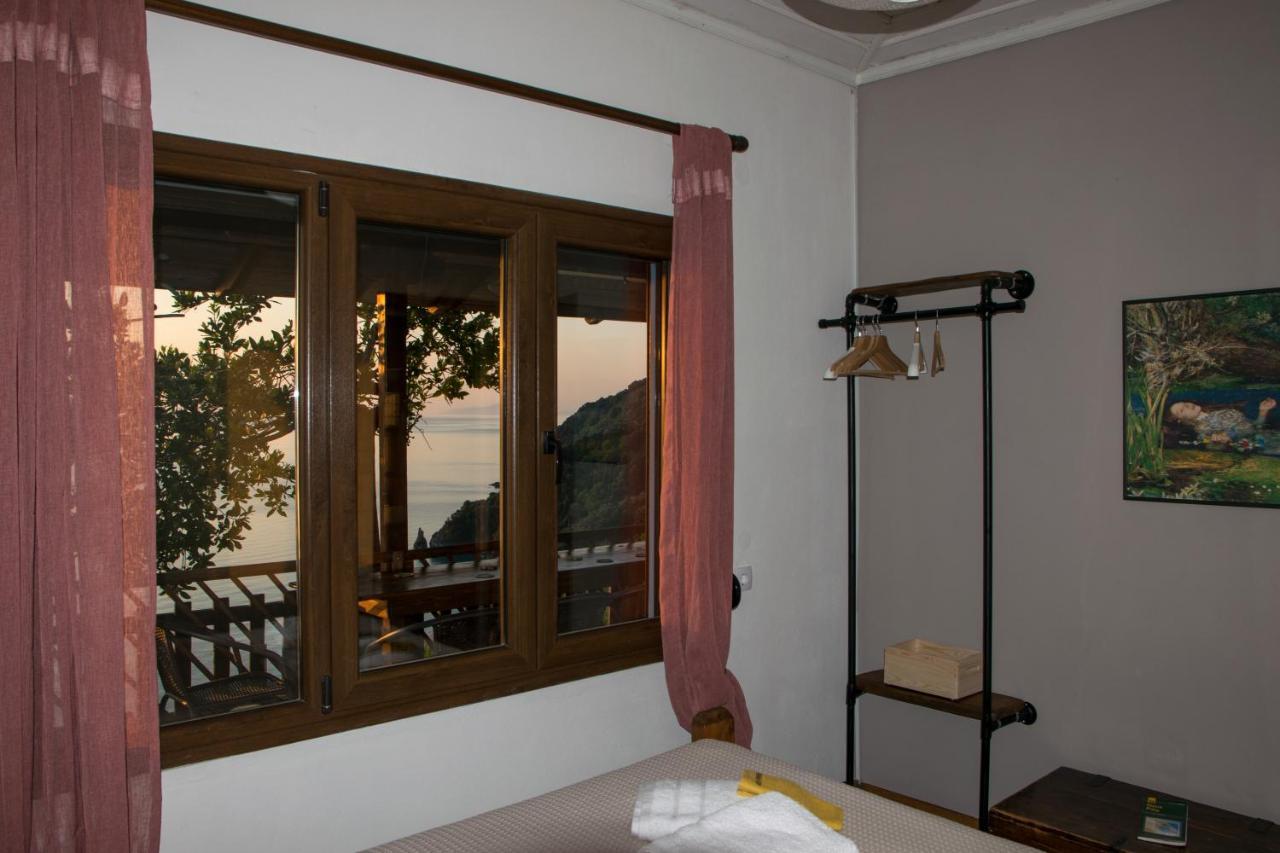 Вилла Balcony On The Rocks Agioi Saranta Экстерьер фото